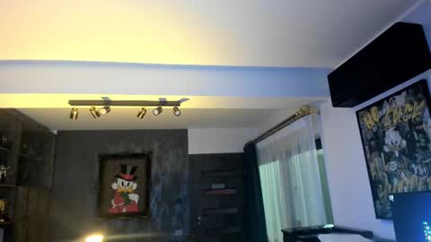 Snapshot of _milagoddess chatting on 02-19-25, 11:36 AstrideVonTeese online show from 02-19-25, 11:36