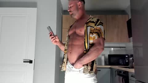 _miles19 online show from 04-29-26, 10:52