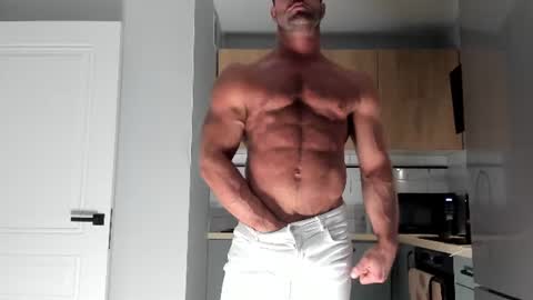 Snapshot of _miles19 chatting on 07-26-26, 09:49 _miles19 online show from 07-26-26, 09:49