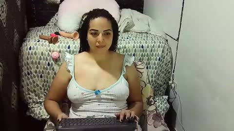 Snapshot of _milf_naughty chatting on 10-09-25, 09:18 _milf_naughty online show from 10-09-25, 09:18