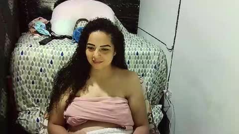 Snapshot of _milf_naughty chatting on 10-12-25, 06:23 _milf_naughty online show from 10-12-25, 06:23