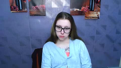 Snapshot of _miraterri_ chatting on 02-26-25, 10:47 Mira online show from 02-26-25, 10:47