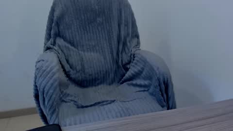 _miss_coco_ online show from 10-16-25, 01:34