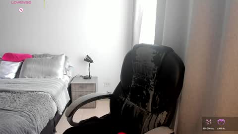 _miss_coco_ online show from 04-07-26, 12:27