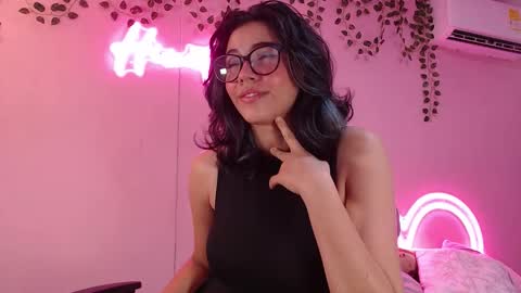 Hinata 3 online show from 03-18-26, 05:27