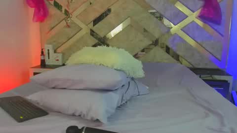 Snapshot of _miss_khloe chatting on 03-03-25, 05:31 Khloe online show from 03-03-25, 05:31