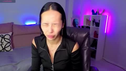 Snapshot of _miura_ chatting on 10-12-25, 11:37 MIURA online show from 10-12-25, 11:37