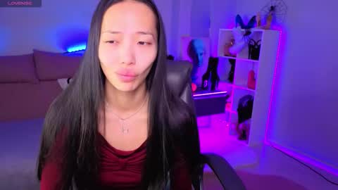 Snapshot of _miura_ chatting on 11-02-25, 12:57 MIURA online show from 11-02-25, 12:57