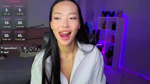 Snapshot of _miura_ chatting on 11-20-25, 01:50 MIURA online show from 11-20-25, 01:50