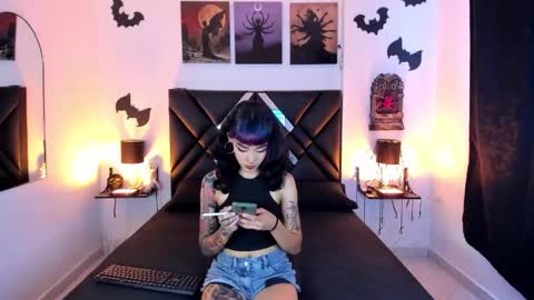 mizuki  online show from 11-24-25, 04:07