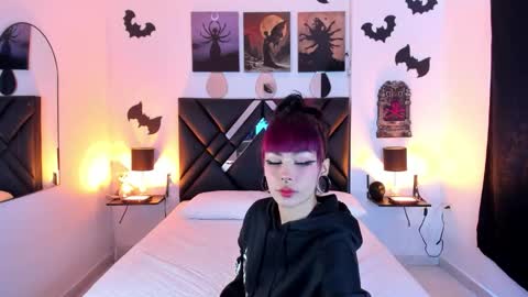 mizuki  online show from 01-13-26, 04:56