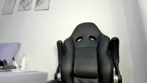 _molly_rosse_ online show from 06-15-26, 12:51