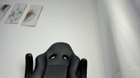 _molly_rosse_ online show from 06-23-26, 12:03