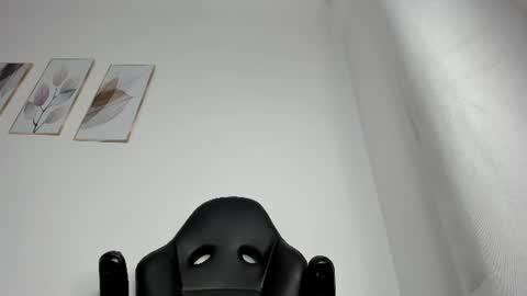 _molly_rosse_ online show from 06-26-26, 11:58
