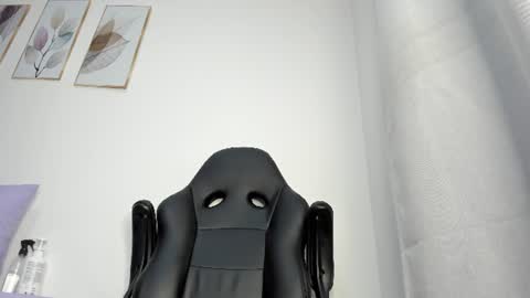 _molly_rosse_ online show from 07-18-26, 11:58
