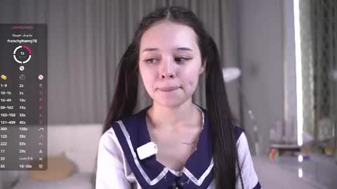 Snapshot of _moonlit_melody_ chatting on 07-27-26, 06:37 Margo online show from 07-27-26, 06:37