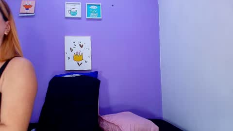 Snapshot of _mystic_luna chatting on 10-04-25, 11:52 Luna online show from 10-04-25, 11:52