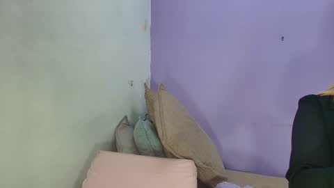 Snapshot of _mystic_luna chatting on 11-08-25, 11:54 Luna online show from 11-08-25, 11:54