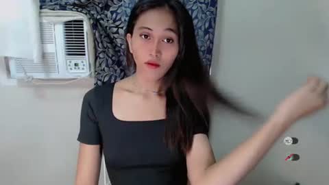 Snapshot of _nakedsabrina chatting on 10-08-25, 06:11 jenny claire online show from 10-08-25, 06:11