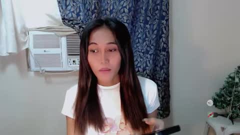 Snapshot of _nakedsabrina chatting on 10-20-25, 02:12 jenny claire online show from 10-20-25, 02:12