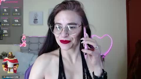 Snapshot of _naomi_s chatting on 06-18-26, 01:26 _naomi_s online show from 06-18-26, 01:26