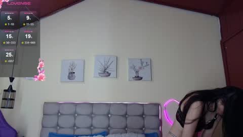 Snapshot of _naomi_s chatting on 06-30-26, 01:12 _naomi_s online show from 06-30-26, 01:12