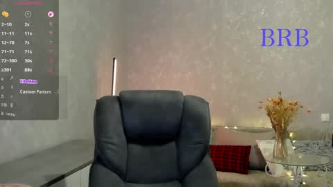 Snapshot of _naughty_megan_ chatting on 05-10-26, 03:01 Megan online show from 05-10-26, 03:01