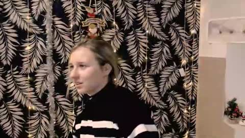 Nica online show from 12-20-25, 10:55