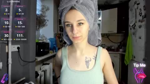 Nika online show from 12-19-25, 12:56