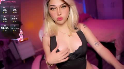 Lily online show from 12-21-25, 06:48