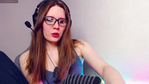 Tracy online show from 02-11-25, 01:41