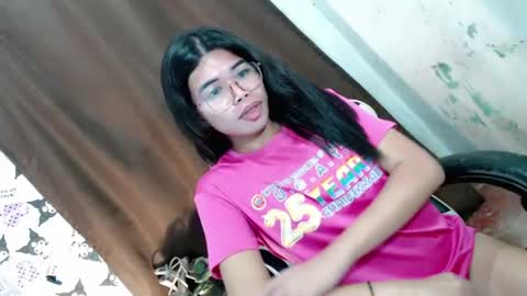 Snapshot of _odette22 chatting on 06-20-26, 05:05 _odette22 online show from 06-20-26, 05:05