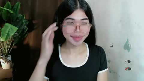 Snapshot of _odette22 chatting on 06-30-26, 04:52 _odette22 online show from 06-30-26, 04:52
