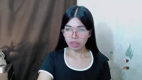 Snapshot of _odette22 chatting on 07-23-26, 12:14 _odette22 online show from 07-23-26, 12:14