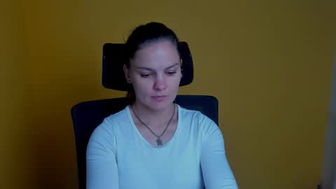 Olivia online show from 09-25-25, 06:28