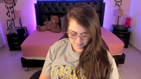 Olivia jones online show from 06-04-26, 03:29