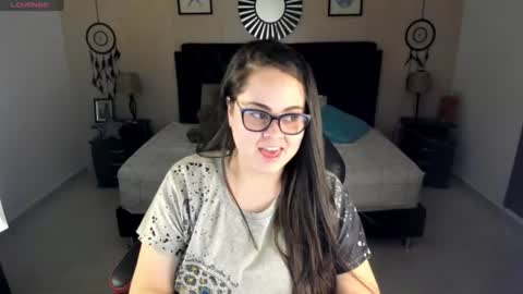 Olivia jones online show from 06-13-26, 12:25