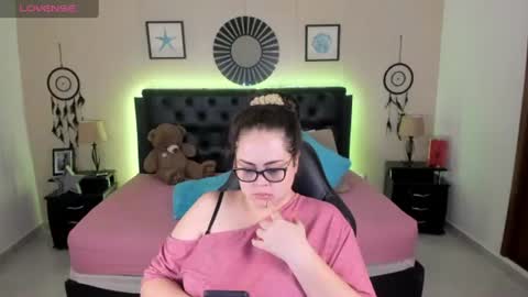 Olivia jones online show from 07-01-26, 12:18
