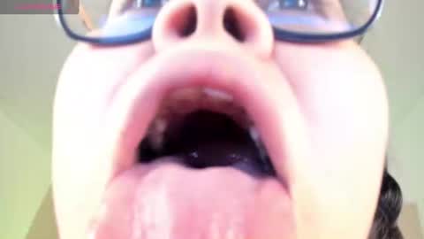 Olivia jones online show from 07-12-26, 12:18