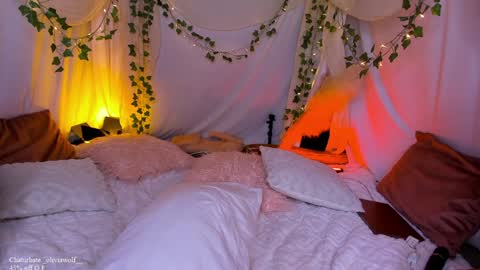 Snapshot of _oliviawolf__ chatting on 12-20-24, 09:28 Olivia Wolf online show from 12-20-24, 09:28