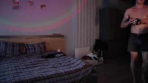 Snapshot of _p_l_u_r_ chatting on 02-25-26, 04:11 Sasha ---- 50 discount on my Fansly ---- online show from 02-25-26, 04:11