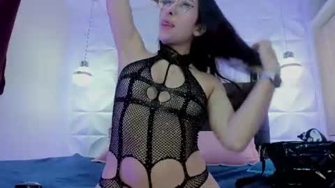 Pau online show from 07-18-26, 12:20