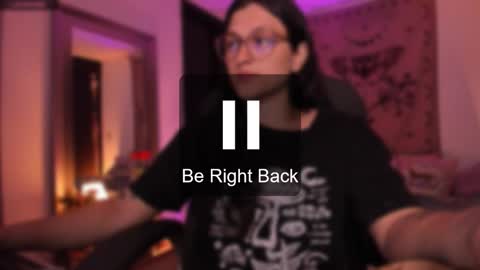 Snapshot of _peach__ chatting on 03-11-26, 04:18 violeta ig online show from 03-11-26, 04:18