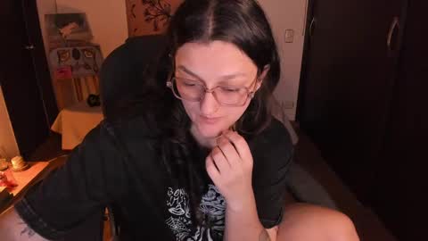 violeta ig  online show from 04-25-26, 03:42