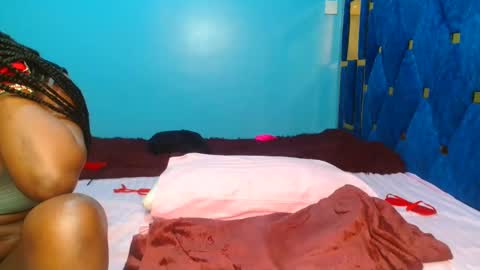 Peach online show from 03-03-25, 12:05