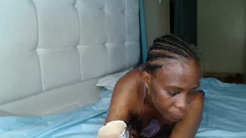 Peach online show from 12-02-25, 03:18