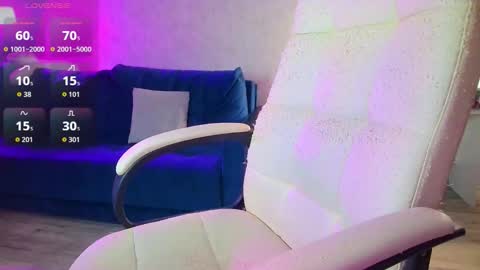 Ilona online show from 10-21-25, 06:14