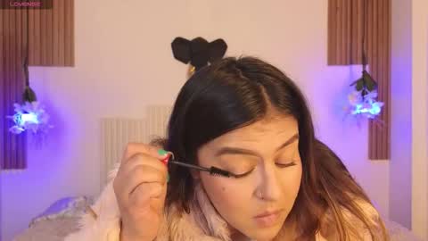 Snapshot of _poison_sweet chatting on 02-23-26, 06:49 Laura online show from 02-23-26, 06:49