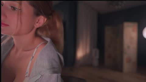 Eva online show from 10-23-25, 02:11