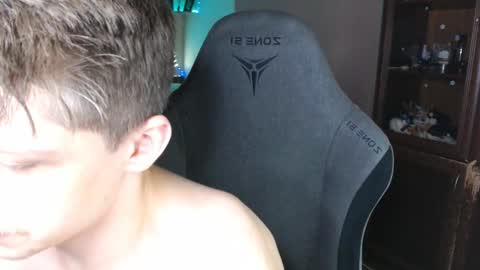 Vampire online show from 03-11-25, 02:32